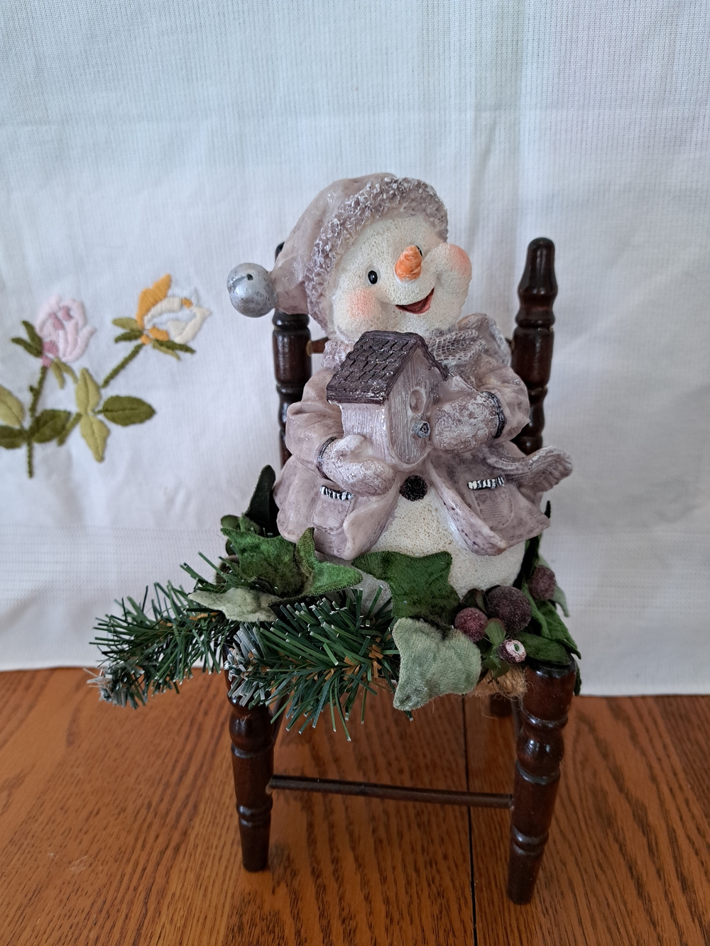 💚3/$20💚Vintage Snowman Figurine Holiday Decoration in Lavender